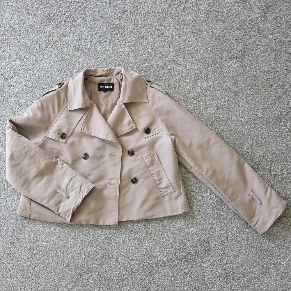 Steve Madden Cropped Trench